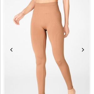 High waisted leggings